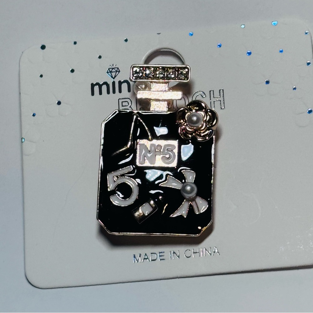 Mint Elegant Black and White Perfume Bottle Shaped BROOCH